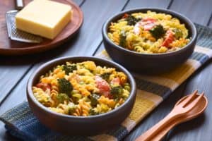Ovenschotel met pasta (low FODMAP, vegan)